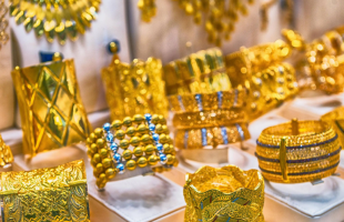 金价持续火热 涉矿类上市公司业绩大幅预喜