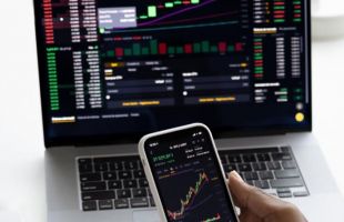 美股周三反覆下跌 紫金矿业公布三年产量规划   